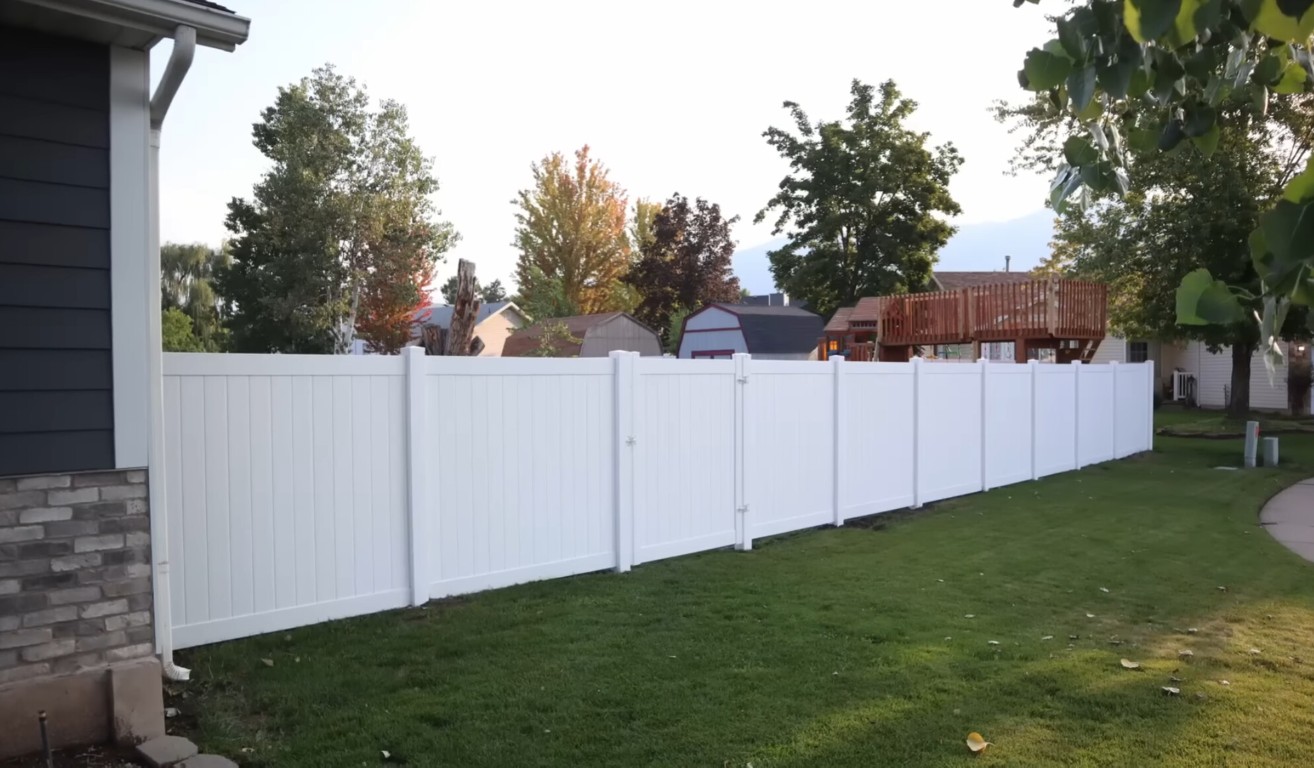 Durable white vinyl fence installation in San Bruno